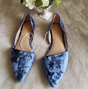 β’ Velvet blue flatsβ’